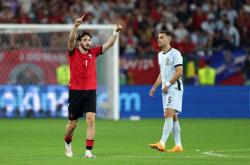 开云体育官方网站-格鲁吉亚队在比赛中力压对手