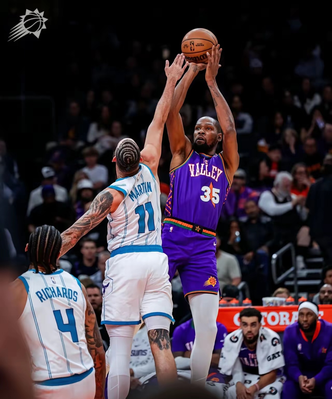 黄蜂击败热火，拉文独得33分