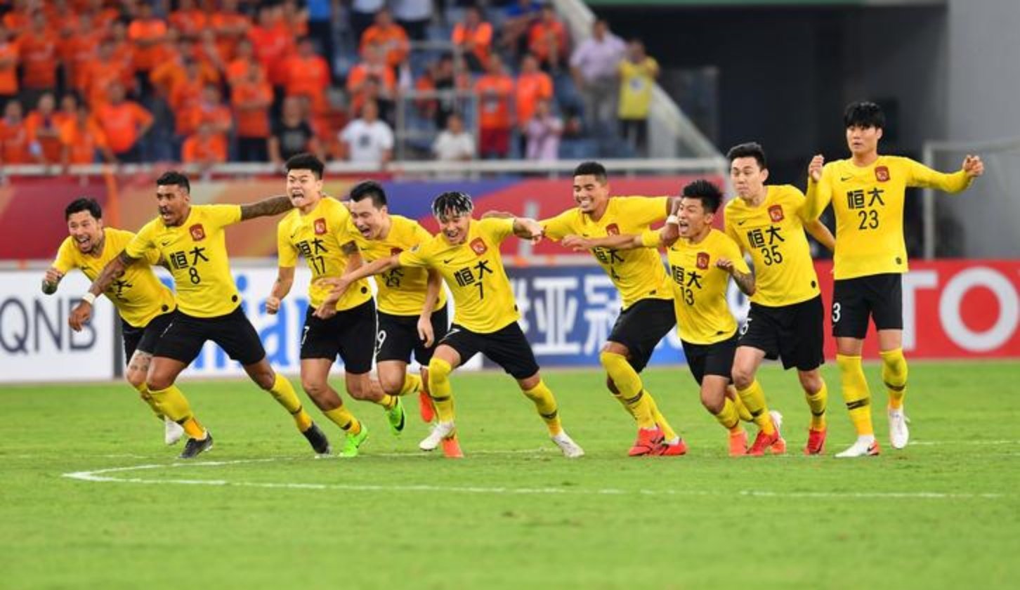 恒大客场0-3负申花，失去保级候补席